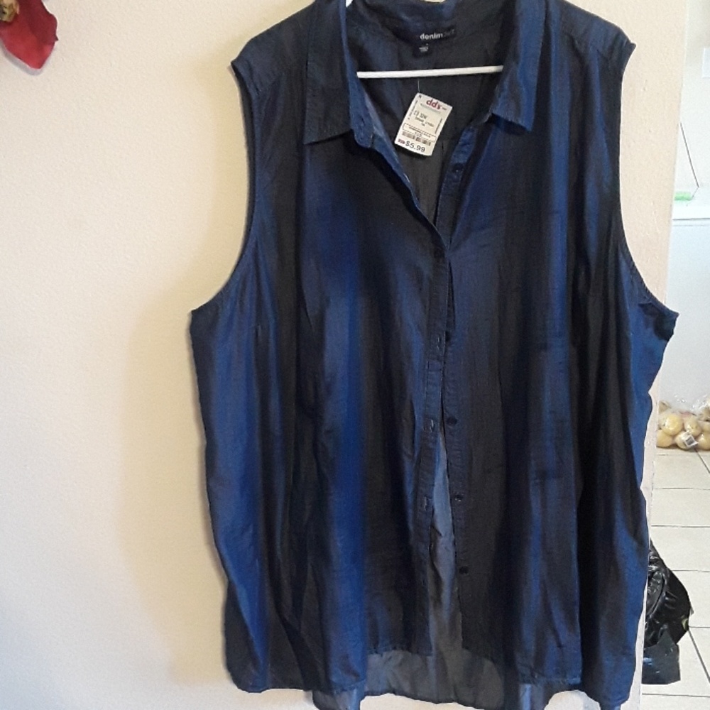 dd's Discount Sleeveless Demin Shirt